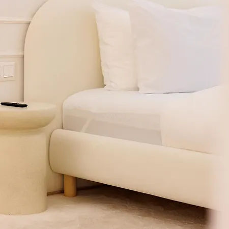 Oura - Designer With Private Parking & Ac * Braşov