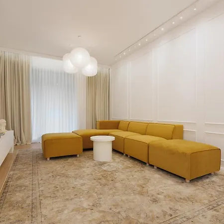 Oura - Designer With Private Parking & Ac Apartamento *