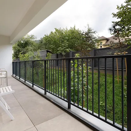 Oura - Designer With Private Parking & Ac Apartamento *