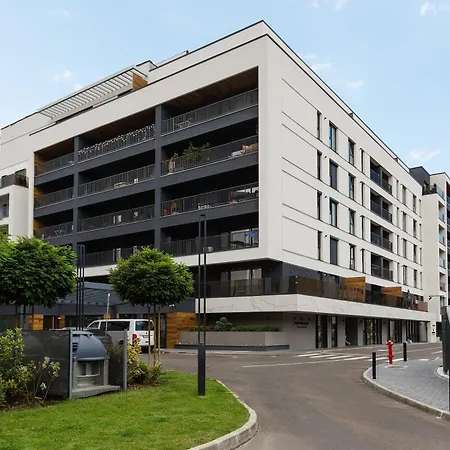 Oura - Designer With Private Parking & Ac Apartman *