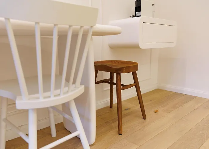 Appartement Oura - Designer With Private Parking & Ac