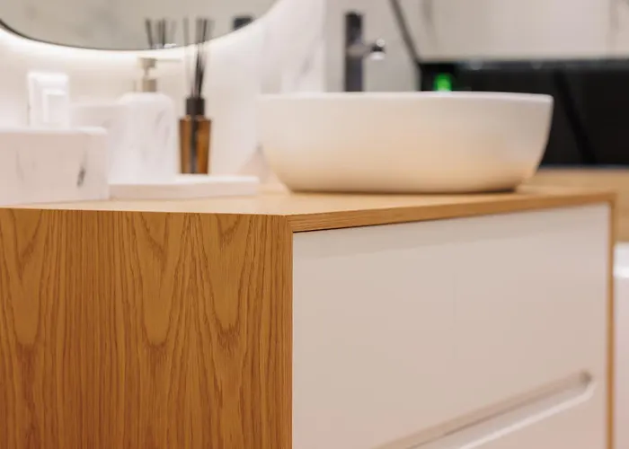 Oura - Designer With Private Parking & Ac Braşov