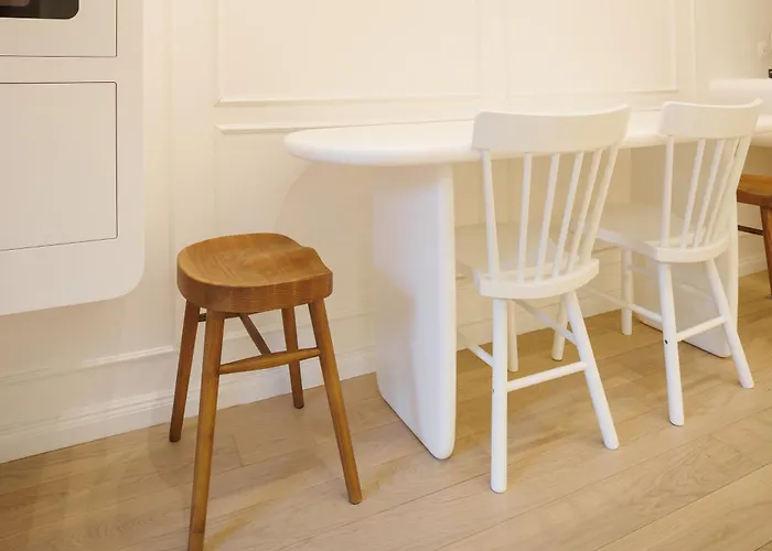 Oura - Designer With Private Parking & Ac Appartement Braşov