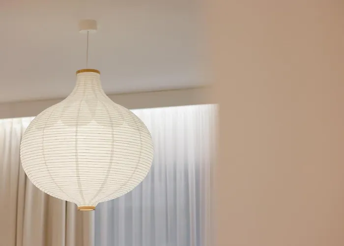 Oura - Designer With Private Parking & Ac Appartement